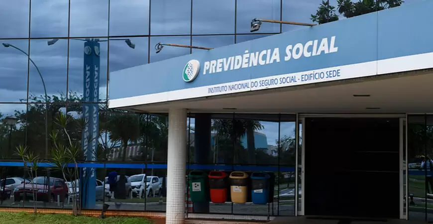 Reforma de 2019 foi engodo, afirma presidente do INSS, que propõe soluções duradouras